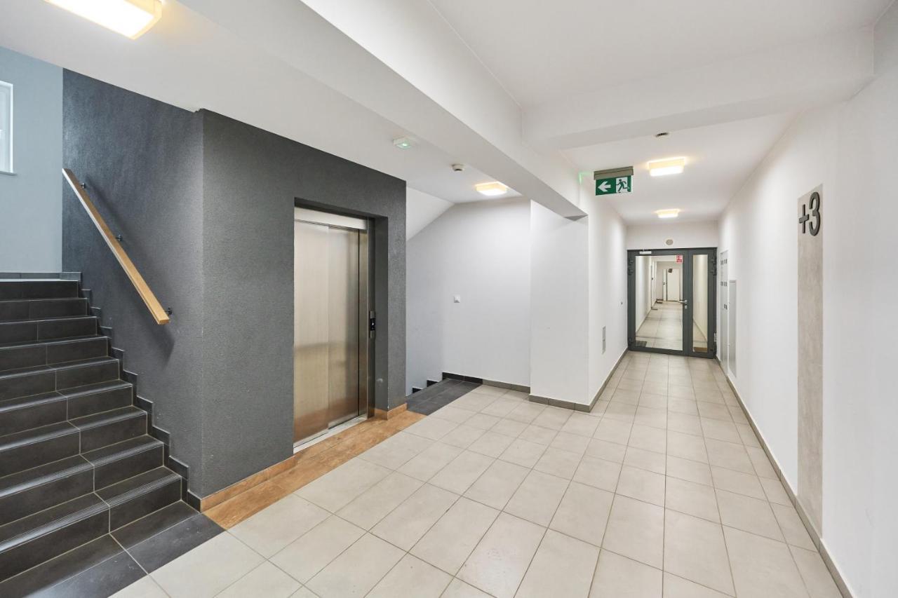 Wroclaw Rose Apartments By Noclegi Renters Экстерьер фото